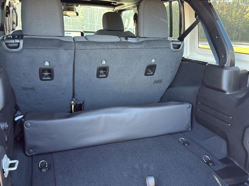 New 2026 Jeep Wrangler Willys AWD/4WD image 32