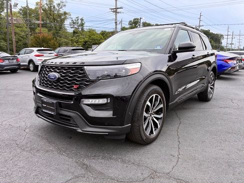 Used 2020 Ford Explorer ST w/ Premium Technology Package AWD/4WD image 3