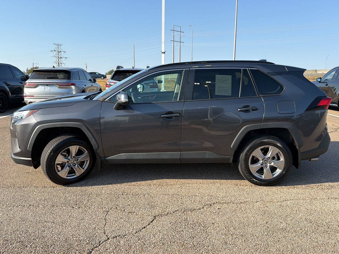 Certified 2022 Toyota RAV4 XLE FWD image 6