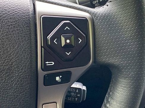 Used 2024 Toyota 4Runner SR5 RWD image 21