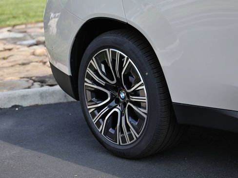 New 2026 BMW X3 xDrive30i w/ Premium Package AWD/4WD image 7