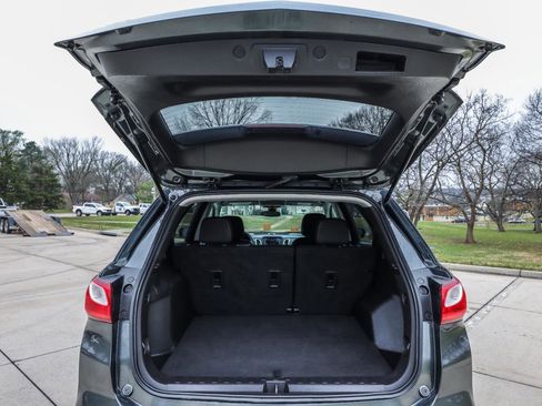 Used 2021 Chevrolet Equinox LT image 18