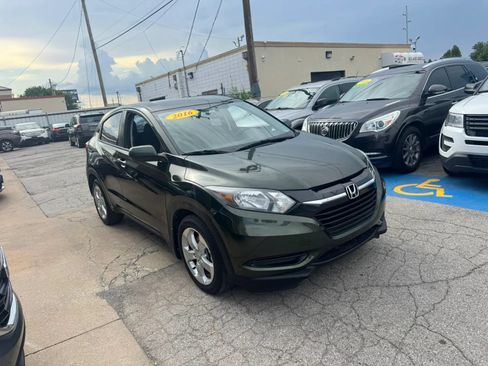 Used 2016 Honda HR-V LX image 6