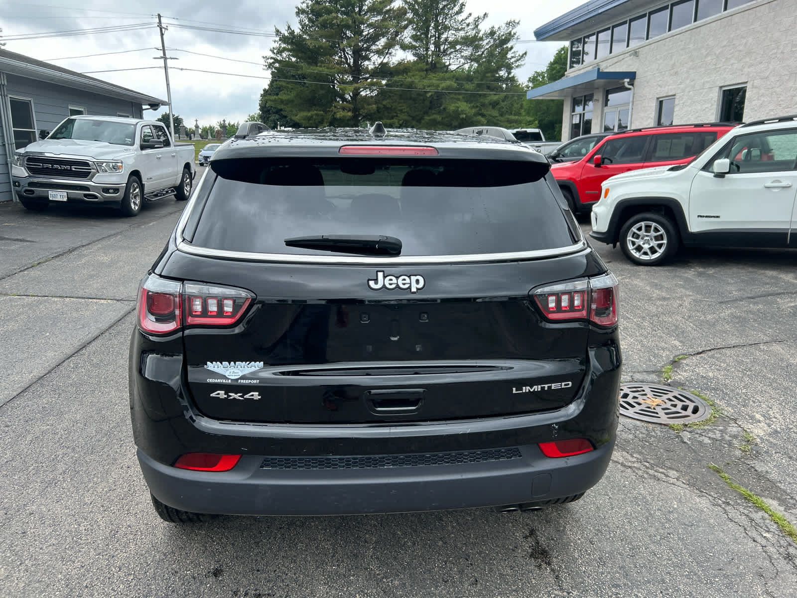 Used 2019 Jeep Compass Limited AWD/4WD image 4