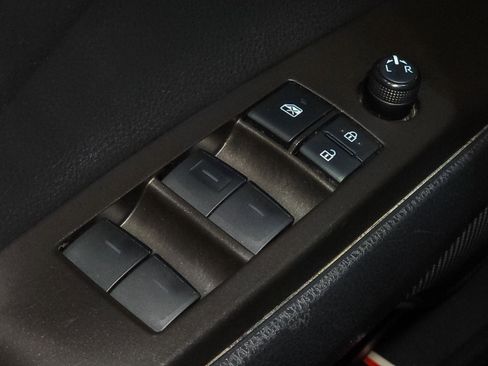 Used 2021 Toyota Camry LE image 17