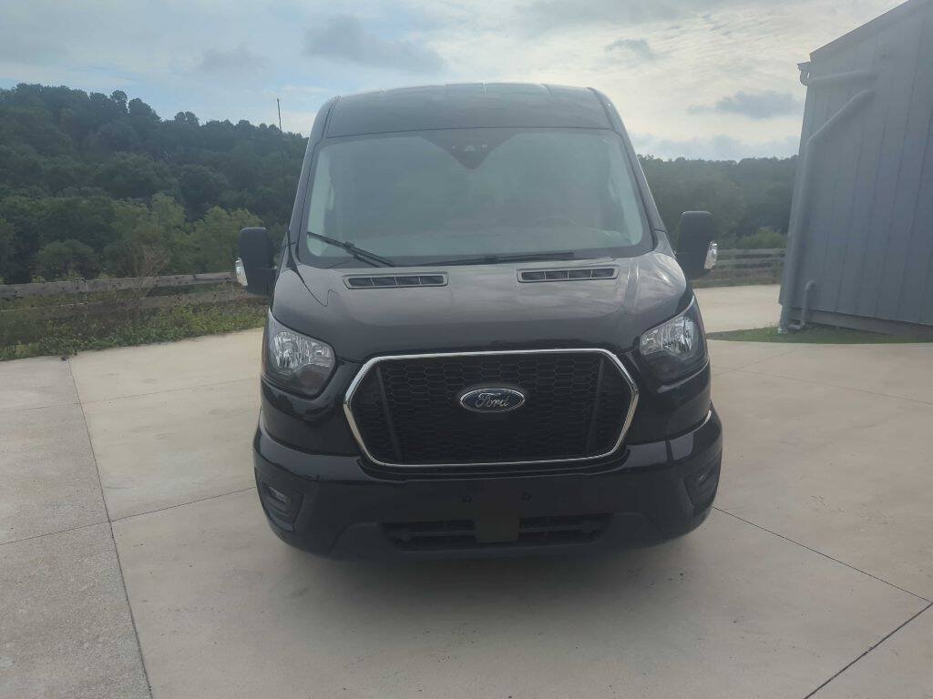 Used 2024 Ford Transit 350 XLT RWD image 7