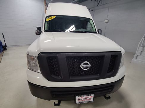 Used 2019 Nissan NV 3500 SV w/ Navigation Package RWD image 2