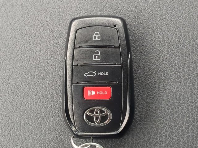 Certified 2026 Toyota Camry SE FWD image 32
