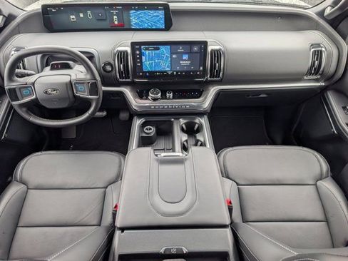 New 2026 Ford Expedition Platinum w/ Stealth Appearance Package AWD/4WD image 5