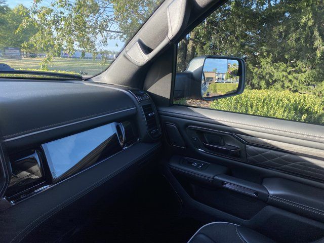 Used 2025 RAM 1500 Limited AWD/4WD image 33