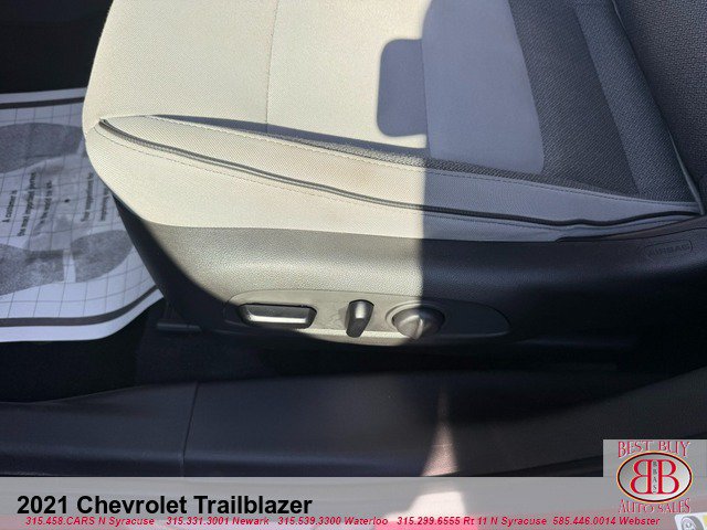 Used 2021 Chevrolet TrailBlazer LT w/ Convenience Package AWD/4WD image 4
