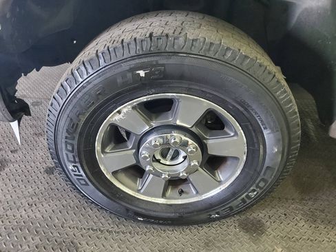 Used 2011 Ford F350 Lariat w/ Lariat Interior Pkg AWD/4WD image 21