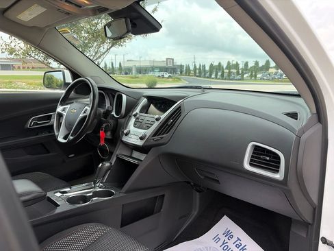 Used 2017 Chevrolet Equinox LT w/ Convenience Package FWD image 26