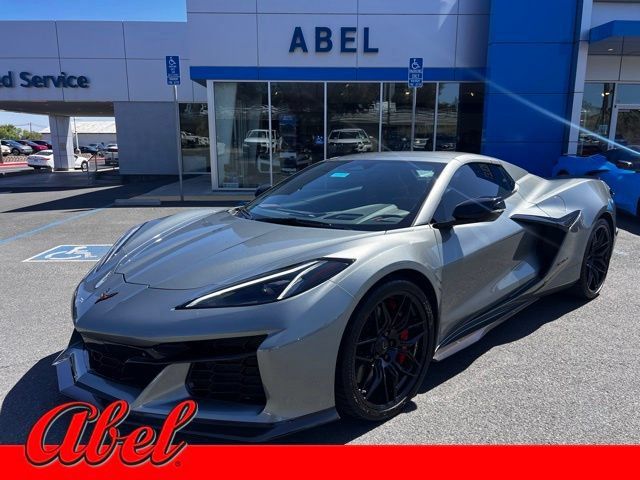 Used 2024 Chevrolet Corvette Z06 RWD image 1