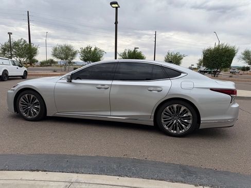 Used 2019 Lexus LS 500 w/ Interior Upgrade Package RWD image 9