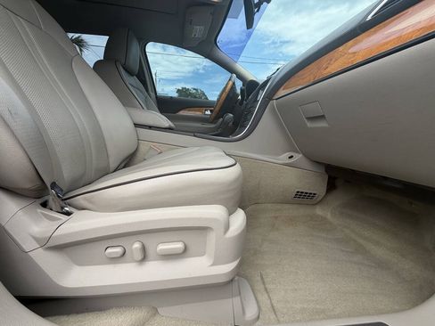 Used 2011 Lincoln MKX 2WD w/ 102A Rapid Spec Order Code image 14