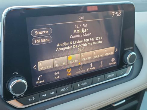 New 2025 Nissan Rogue SV image 29