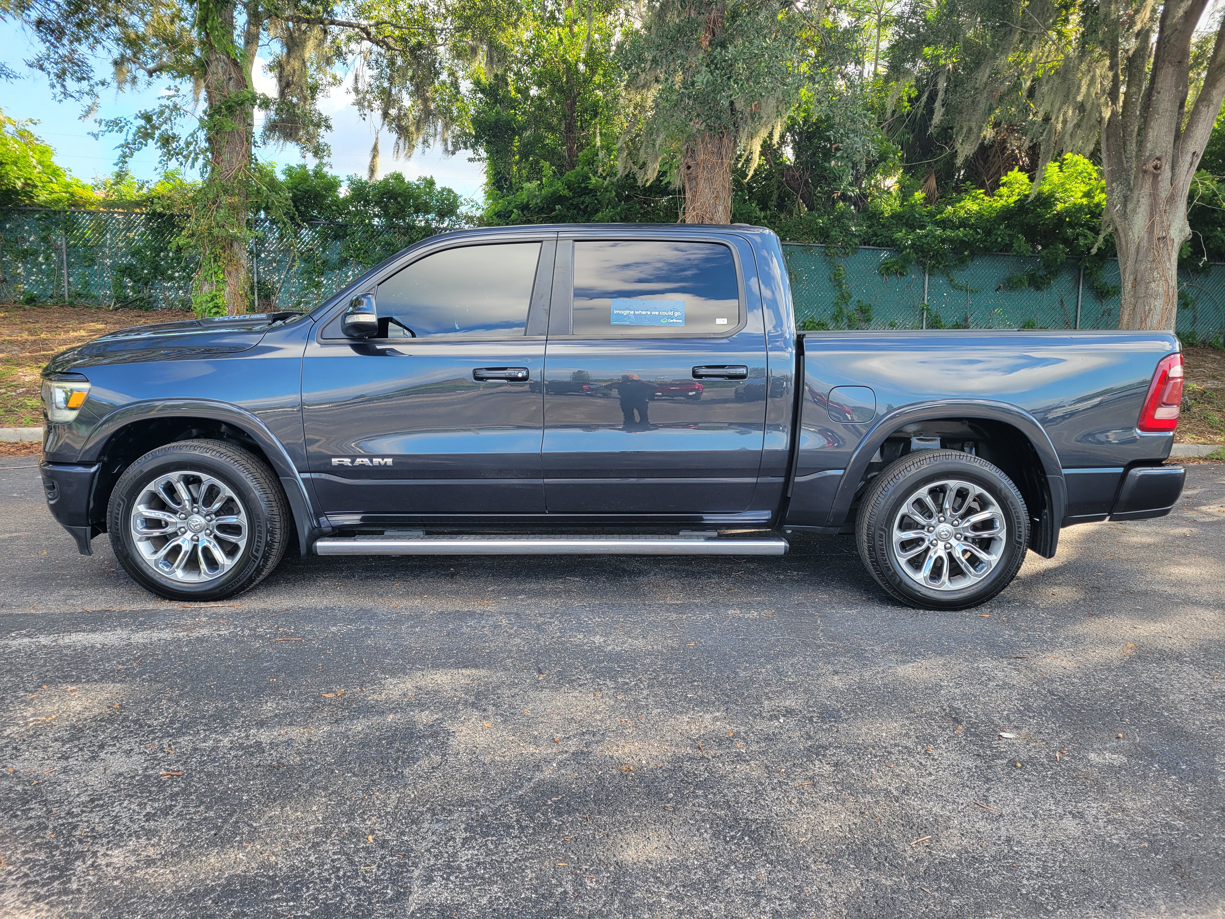 Used 2021 RAM 1500 Laramie w/ Sport Appearance Package AWD/4WD image 13