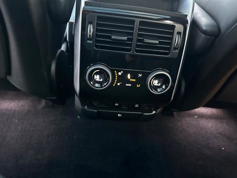 Used 2019 Land Rover Range Rover Sport HSE image 22