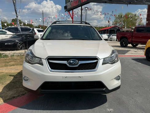 Used 2014 Subaru Crosstrek 2.0i Limited AWD/4WD image 2