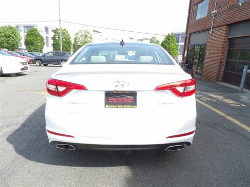 Used 2016 Hyundai Sonata Limited w/ Option Group 04 FWD image 4