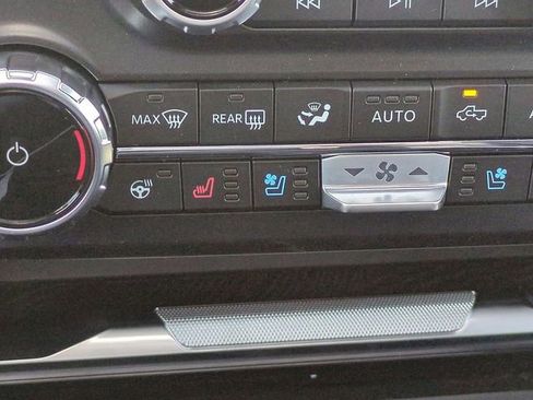 New 2025 Ford F350 Platinum w/ FX4 Off-Road Package AWD/4WD image 21