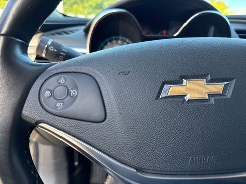 Used 2015 Chevrolet Impala LT w/ Convenience Package image 37