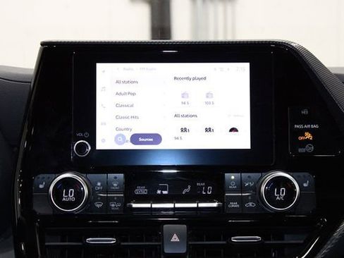 Used 2024 Toyota Highlander XSE image 31