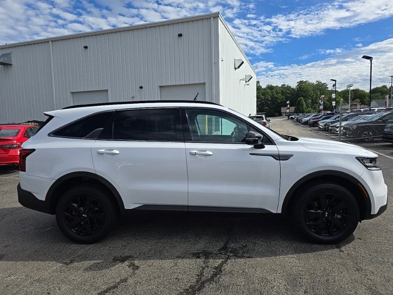 Used 2021 Kia Sorento S AWD/4WD image 9