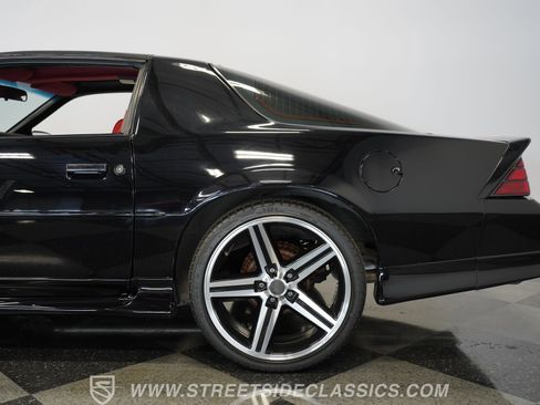 Used 1992 Chevrolet Camaro RS image 27