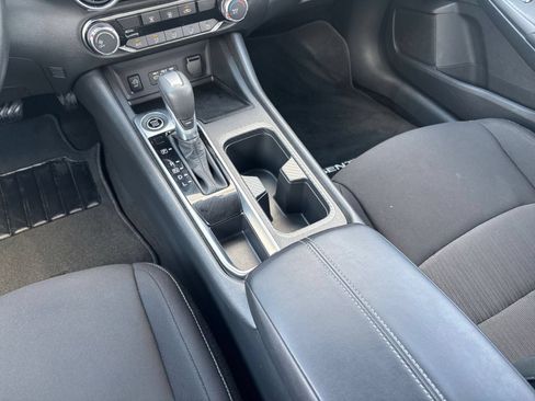 Used 2025 Nissan Sentra SV FWD image 32