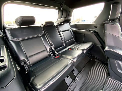 Certified 2025 Ford Expedition Platinum w/ Stealth Appearance Package image 18