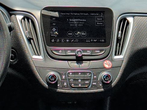 Used 2023 Chevrolet Malibu LT FWD image 27