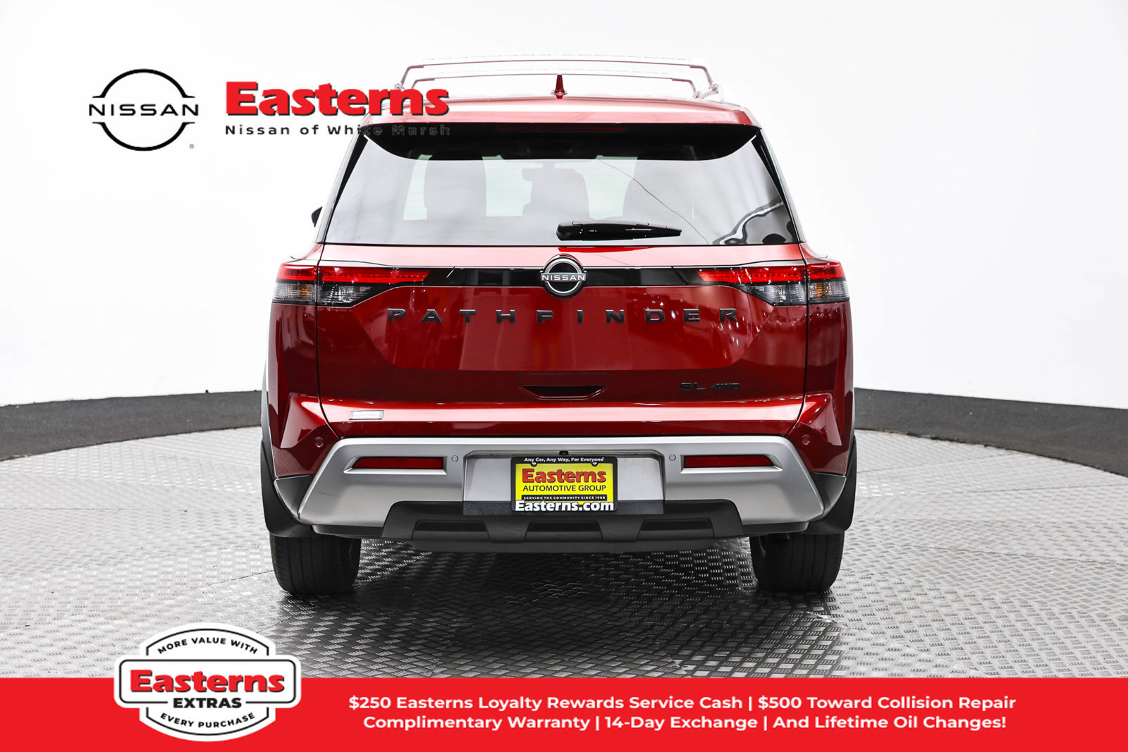 Used 2023 Nissan Pathfinder SL w/ Lighting Package (N92) AWD/4WD image 6