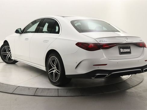 Used 2025 Mercedes-Benz E 350 4MATIC Sedan image 2