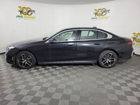 Certified 2026 BMW 530i xDrive AWD/4WD image 2