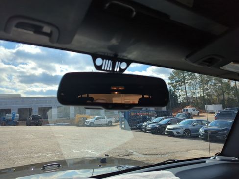 Used 2015 Jeep Wrangler Unlimited Sport w/ Quick Order Package 24S image 27