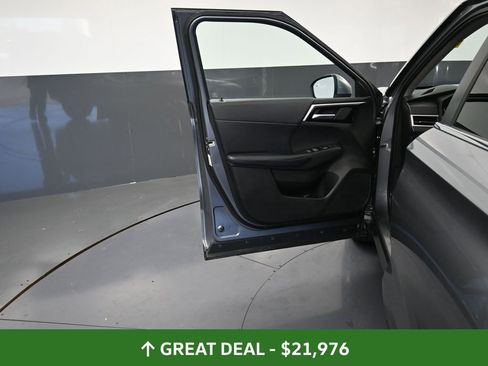 Used 2024 Mitsubishi Outlander SE image 26
