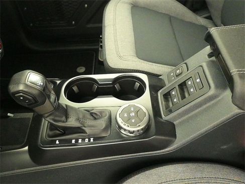 New 2025 Ford Bronco 4-Door image 12