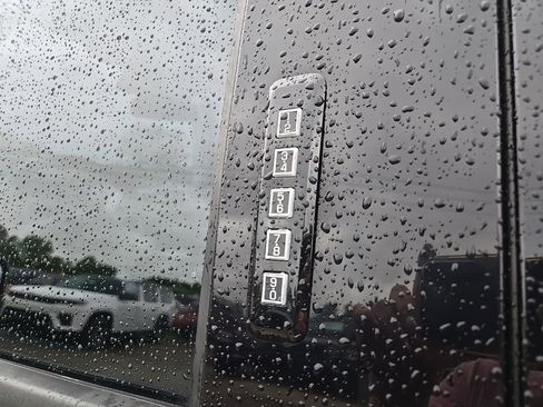 Used 2018 Ford F150 Lariat AWD/4WD image 40