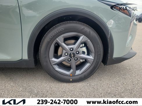 New 2026 Kia K4 FWD image 7