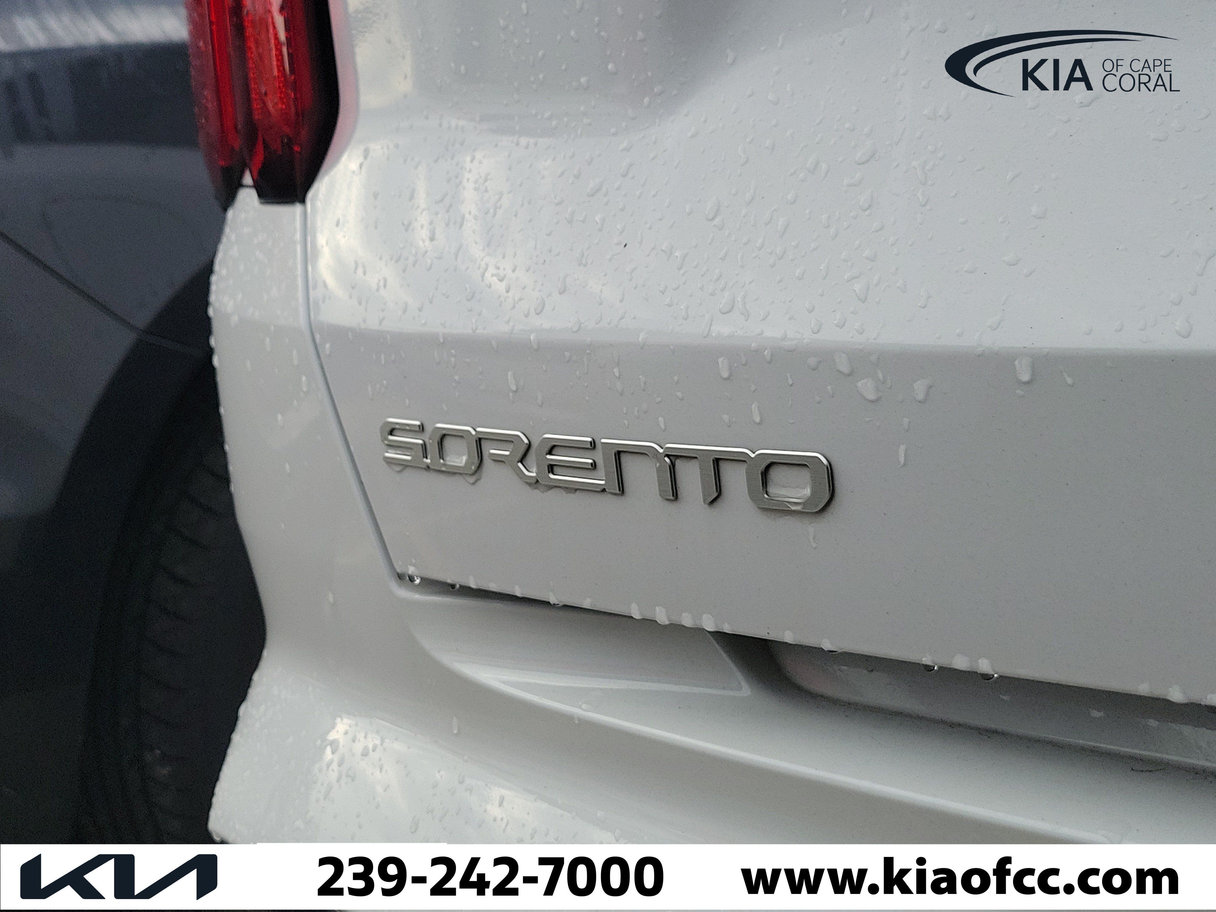Certified 2023 Kia Sorento SX FWD image 6
