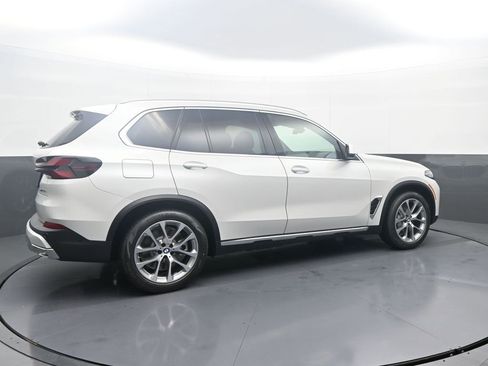 New 2026 BMW X5 xDrive50e AWD/4WD image 8