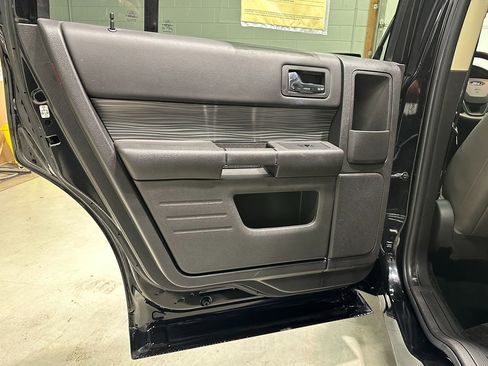 Used 2018 Ford Flex Limited w/ Equipment Group 301A AWD/4WD image 25