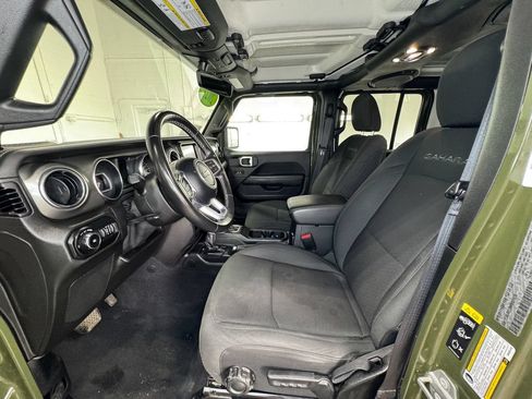 Used 2021 Jeep Wrangler Unlimited Sahara w/ Uconnect 4C Nav & Sound Group AWD/4WD image 12