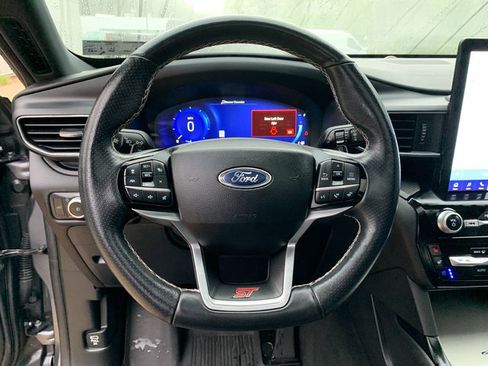 Used 2022 Ford Explorer ST w/ Equipment Group 401A AWD/4WD image 24