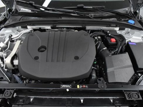 Used 2025 Volvo S60 B5 Core image 13