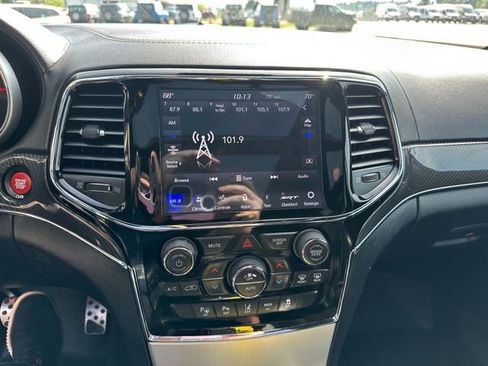 Used 2020 Jeep Grand Cherokee SRT AWD/4WD image 15