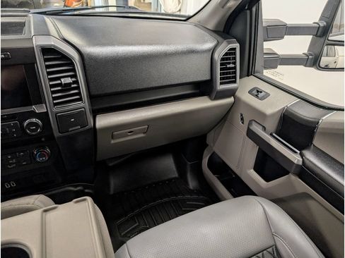 Used 2019 Ford F150 XLT w/ Trailer Tow Package AWD/4WD image 12
