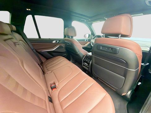 Used 2021 BMW X5 M50i w/ Executive Package AWD/4WD image 27